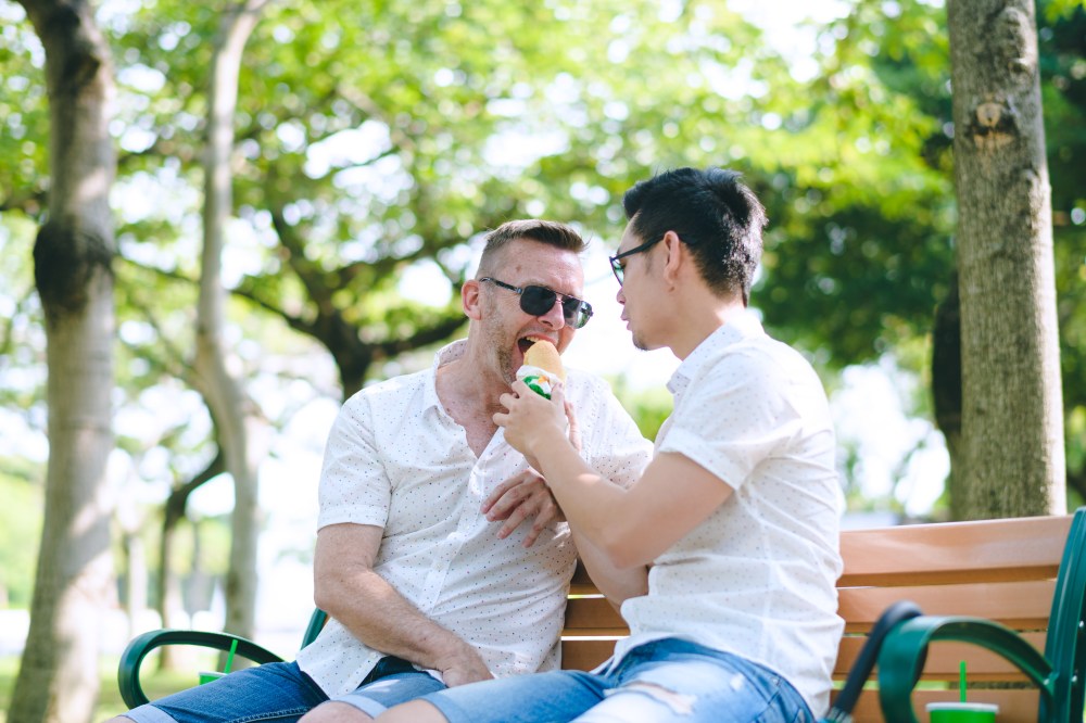 同志婚紗/海蛙攝影/austin/hiwow.studio/婚姻平權/自助婚紗/情侶寫真/澳洲/凡登西服/台北花博公園