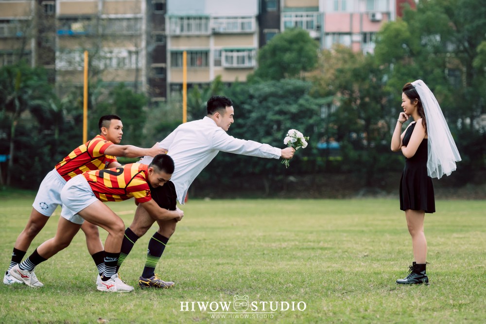 HIWOW 海蛙 海蛙攝影 自助婚紗 淡水 輕婚紗　情侶寫真　橄欖球