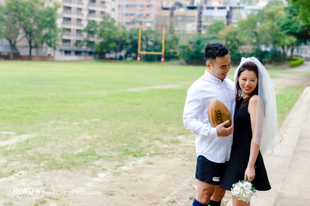 HIWOW 海蛙 海蛙攝影 自助婚紗 淡水 輕婚紗　情侶寫真　橄欖球