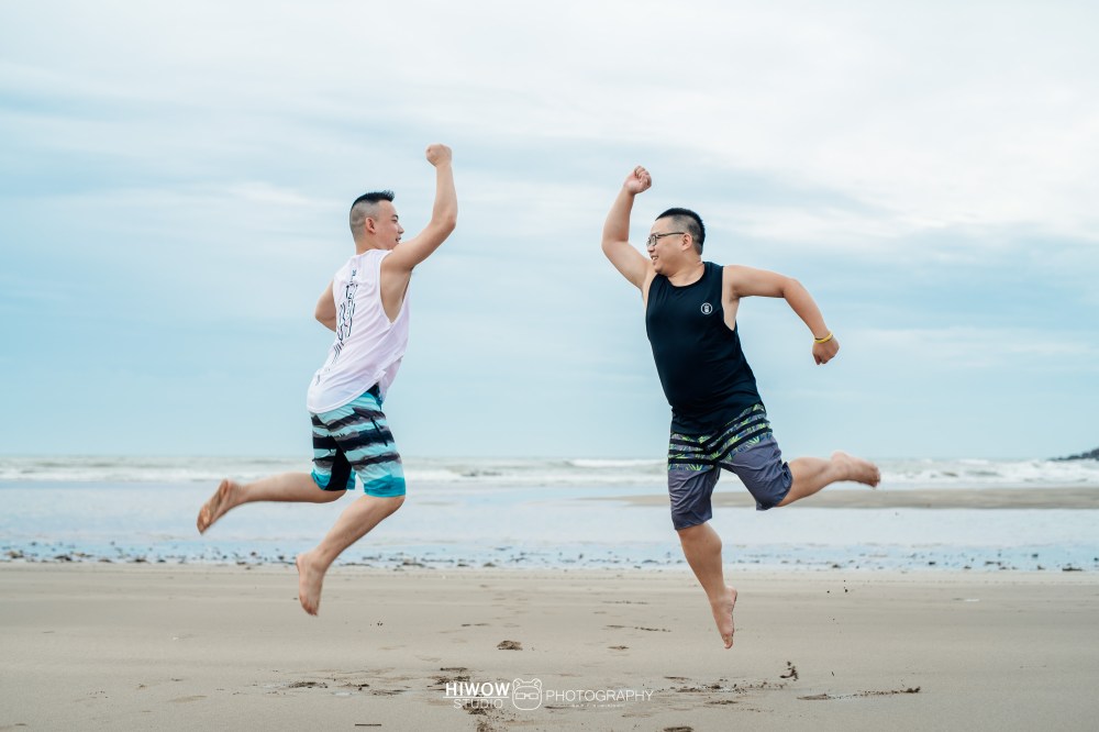 同志婚紗 海蛙攝影 hiwow.studio 情侶寫真 生活風 日常 海邊 淡水18
