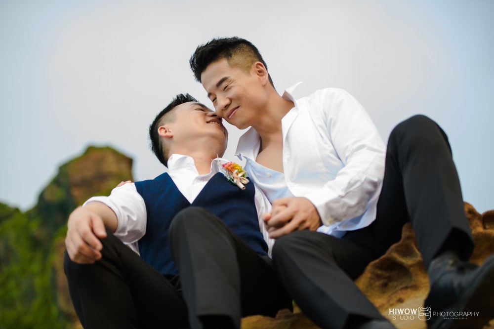 同志婚紗/海蛙攝影/austin/hiwow.studio/婚姻平權/男男婚紗/自助婚紗/健身夫夫/情侶寫真/同性婚紗/凡登男士西服/南雅奇岩